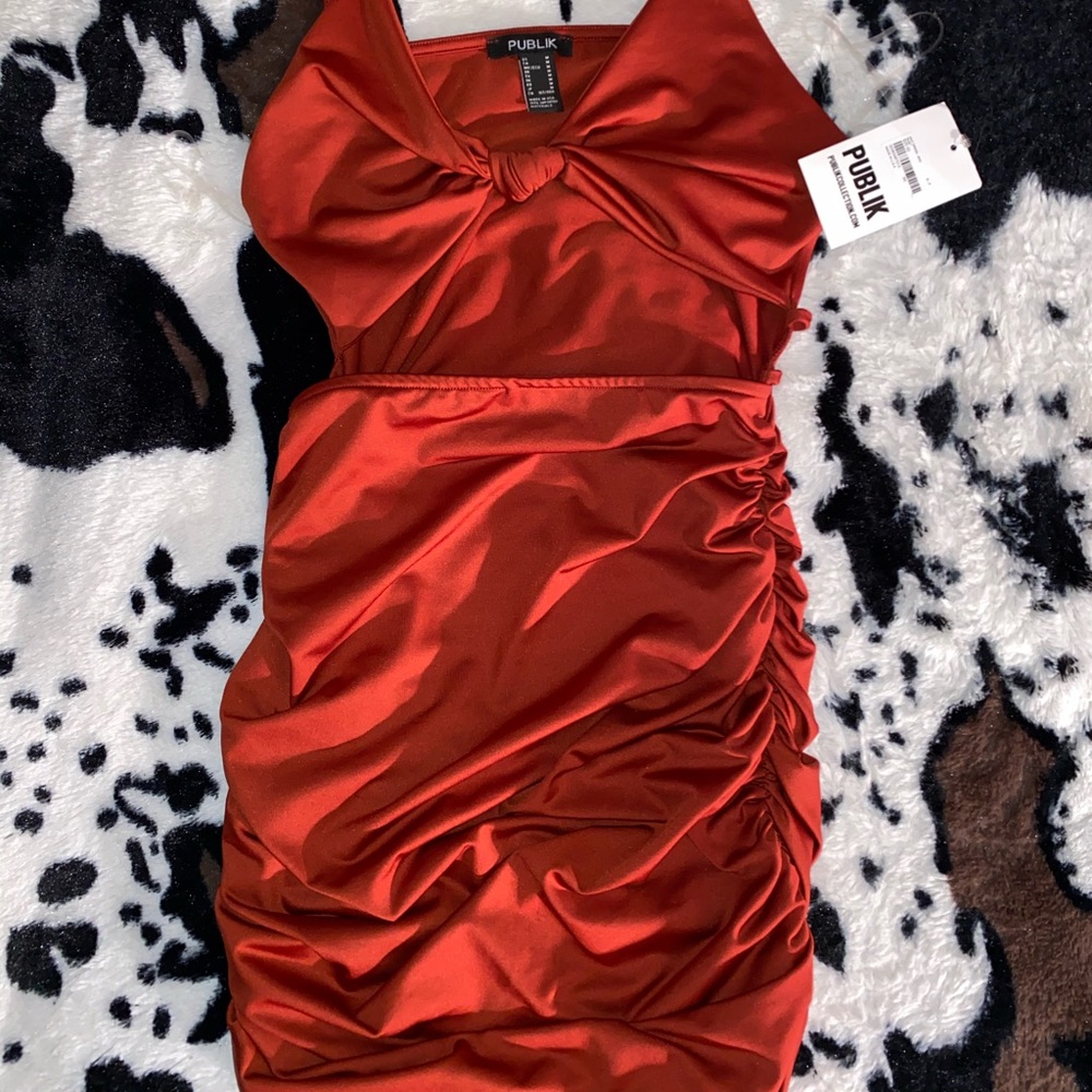 Dress - Picture 2 of 3